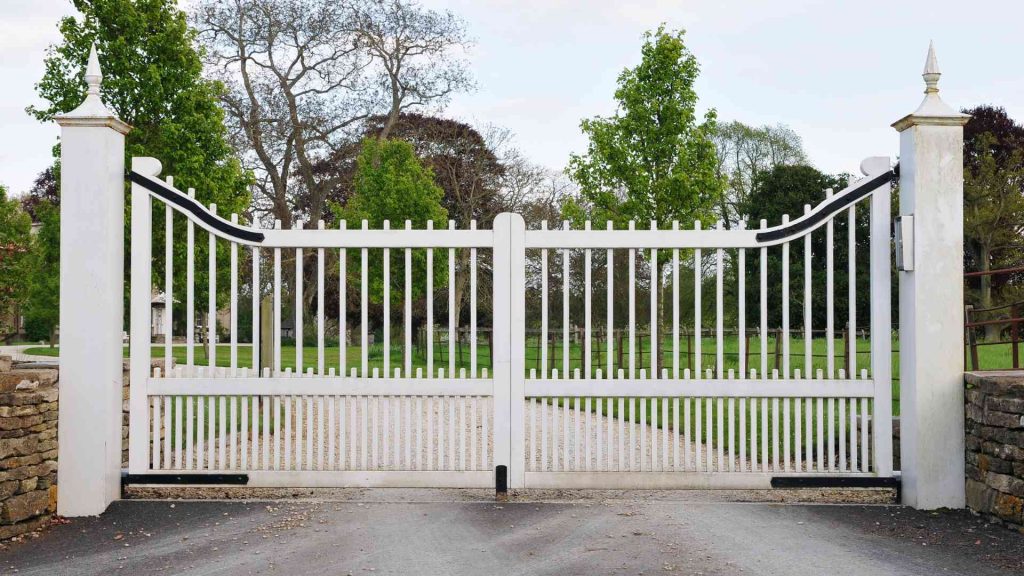 RV gates